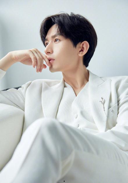 明星吃瓜爆料成毅,从吃瓜爆料到明星之路